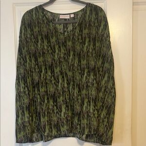 Belle by Kim Gravel Micropleat V-Neck Printed Blouse